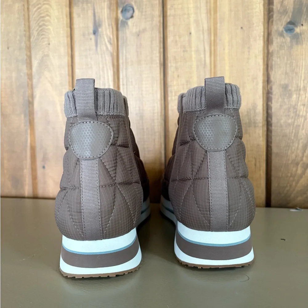 Teva Beige Quilted Ankle Boots - Picture 3 of 5